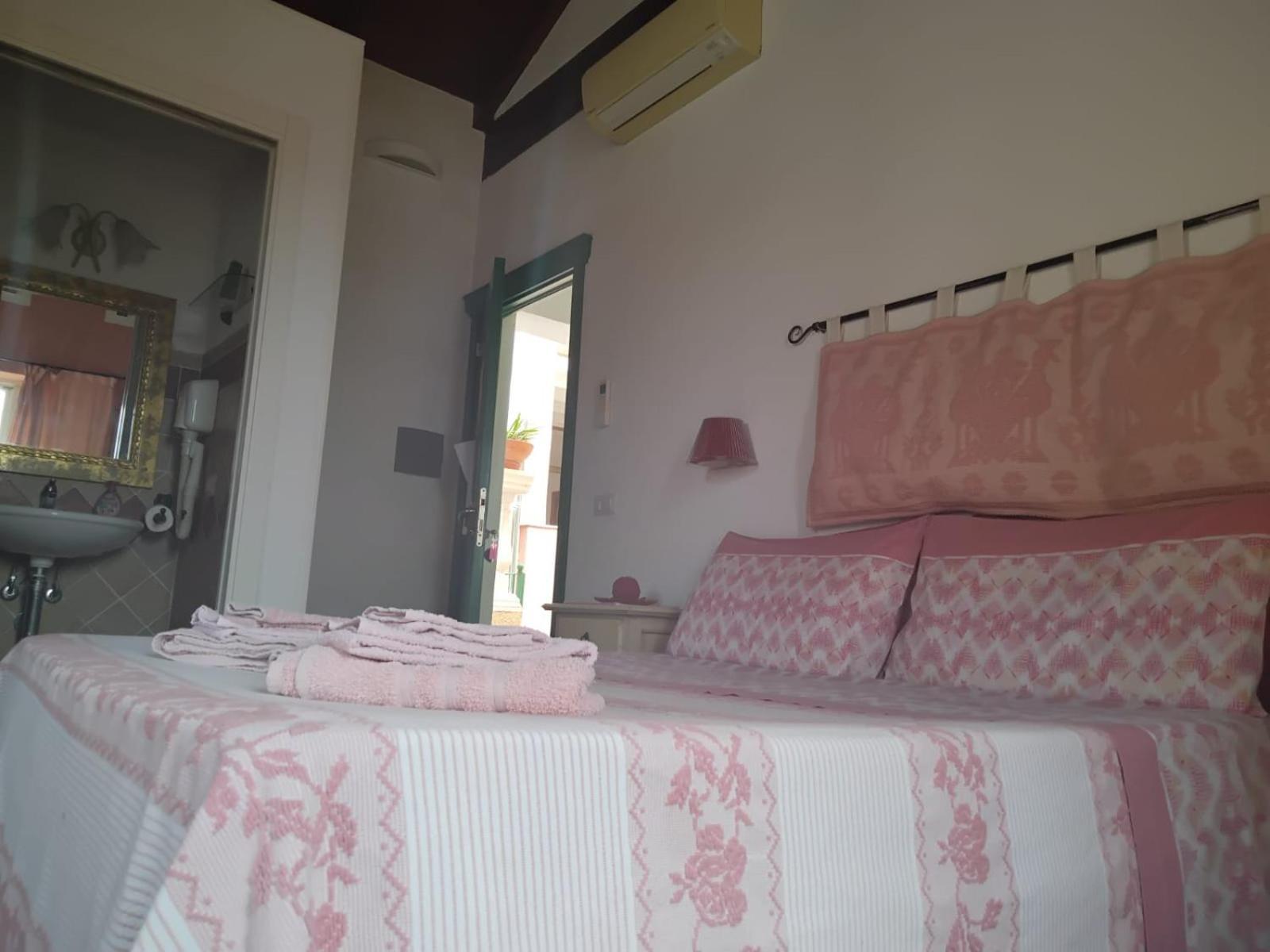 B&B Guest House Il Porto Vecchio Stintino Exterior photo